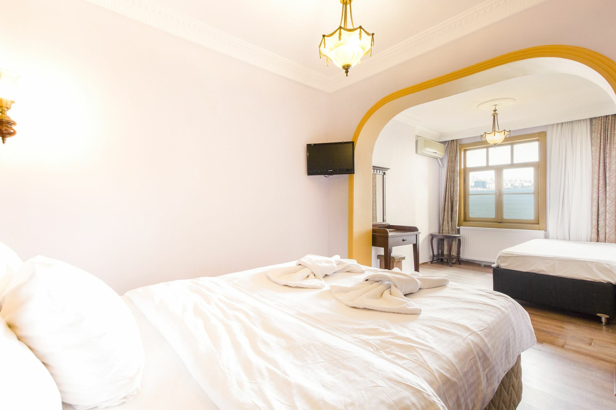 Cheers Vintage Hostel Istanbul Eksteriør bilde A room at the hotel